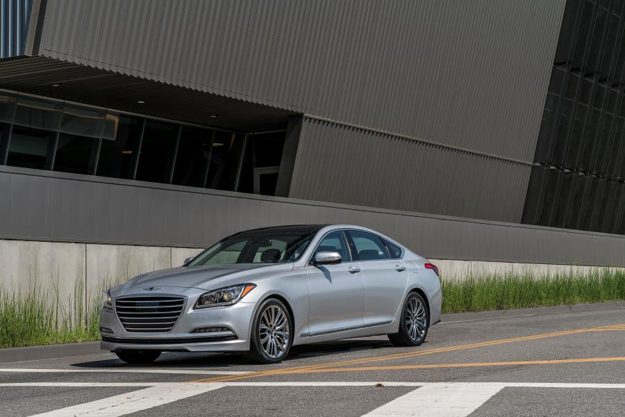 Genesis G80 2016 года  (NA) (фото 14 из 21)